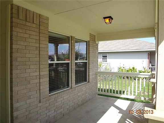 4th image of 303 Mitchell Dr
