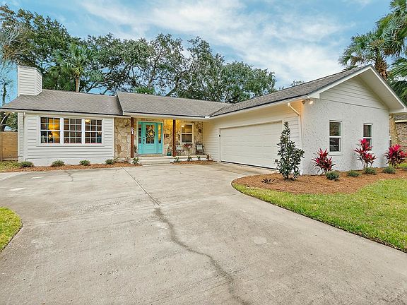 3rd image of 21 Lee Dr