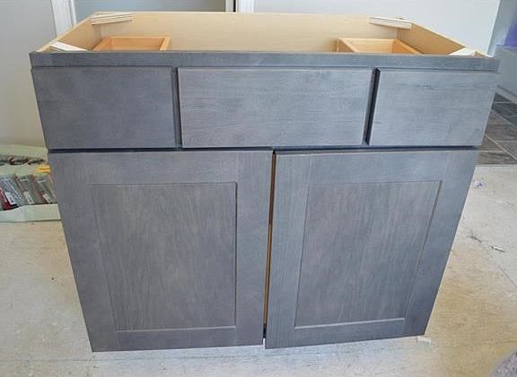 Close up of cabinet so you can see the color