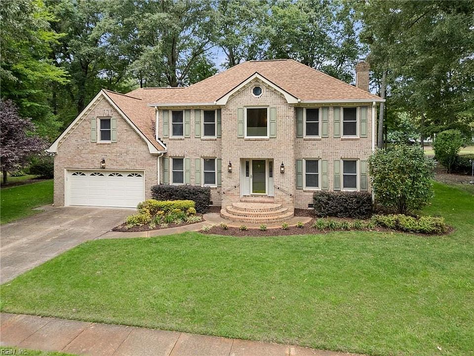 1st image of 1010 Fairway Dr