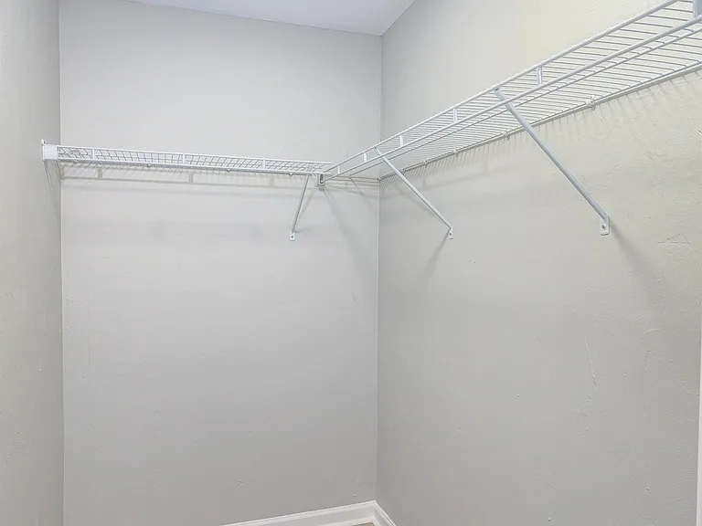 1533 S Bronough St — Photo 9