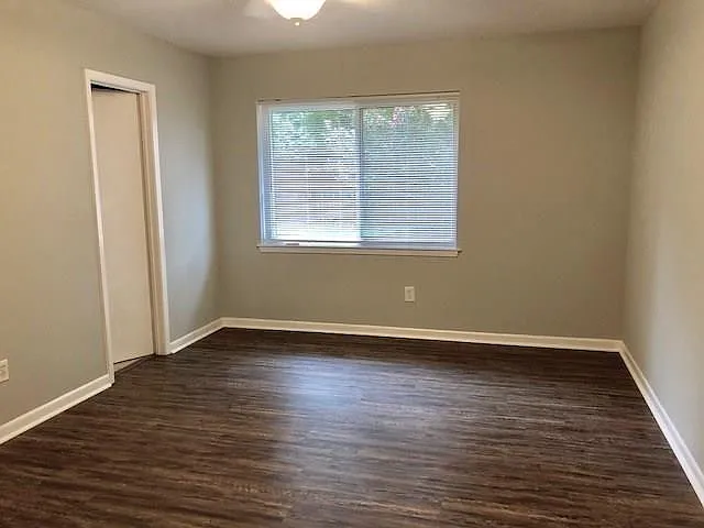 6313 Medearis Ct — Photo 7