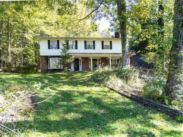 12061 Heath Rd, Chesterland, OH 44026