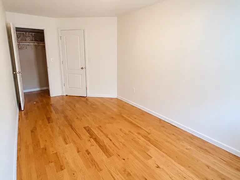 341 Palmetto St #3 — Photo 6