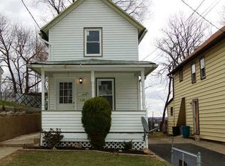 110 Pequannock St, Dover, NJ 07801