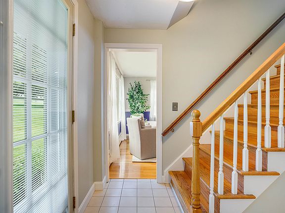 2nd image of 17 Thoreau Drive