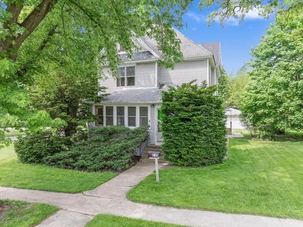 218 South Washington STREET, Elkhorn, WI 53121