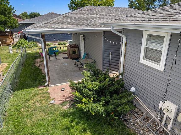 4th image of 1558 44th Ave