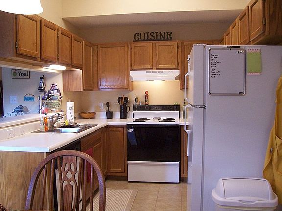 4th image of 10064 Greylock Way