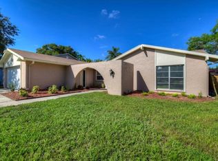 7514 Clearview Dr, Tampa, FL 33634
