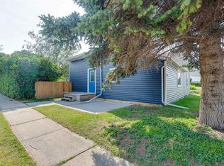 4903 N 48th St, Innisfail, AB T4G1N1