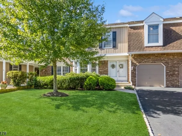 19 Dexter Dr S, Bernards Twp., NJ 07920