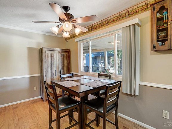 4th image of 3851 Bayberry Dr