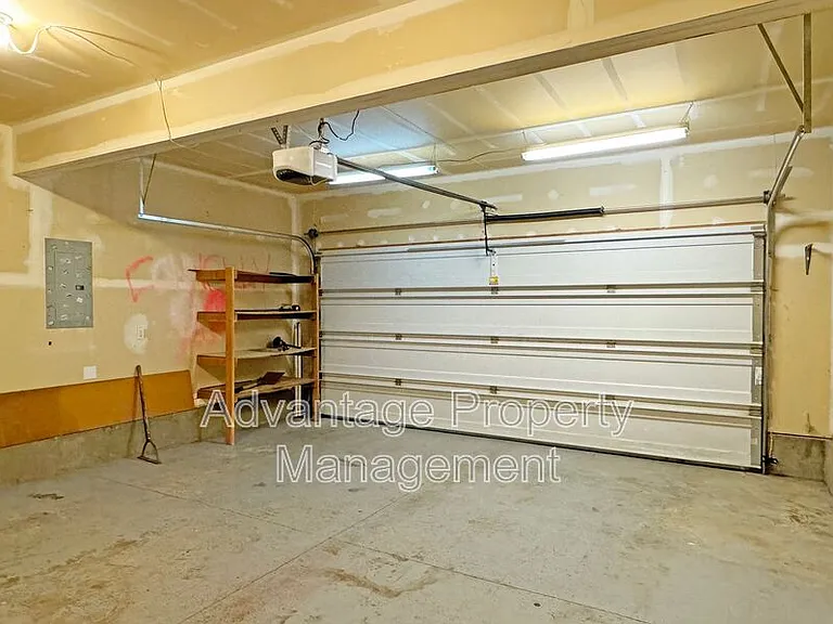 1235 SE Brookside Way — Photo 27
