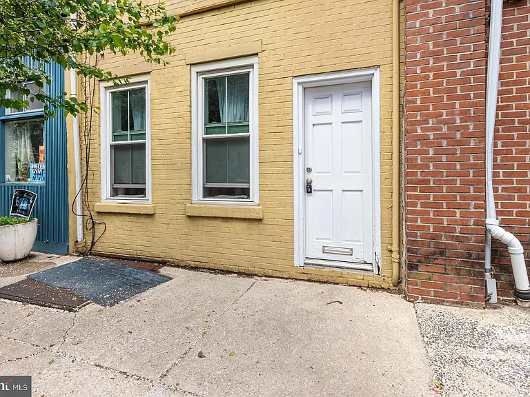 802 S 4th St #1 — Photo 15