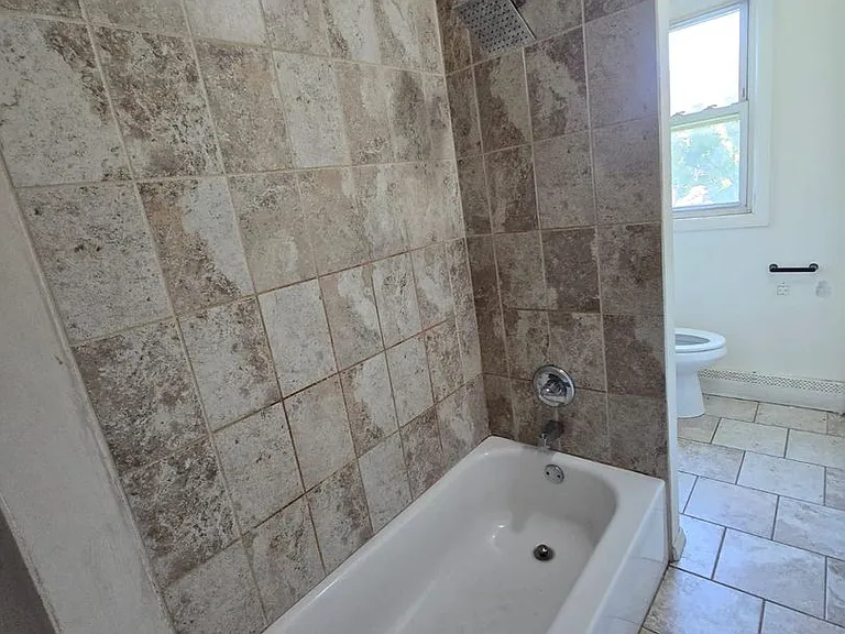320 Cleveland Ave — Photo 8