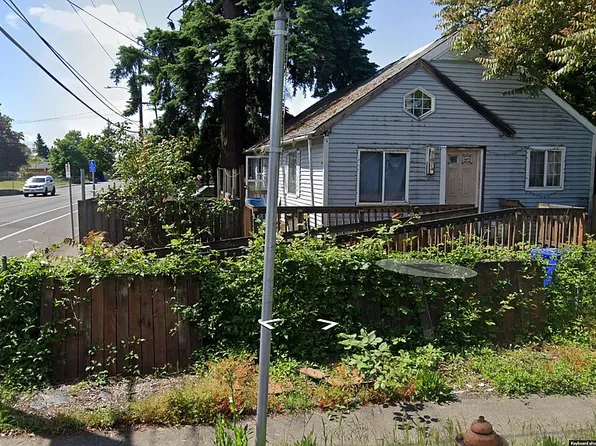 5136 SE Rural St, Portland, OR 97206