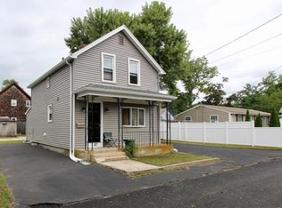 57 Holly St, Riverside, RI 02915