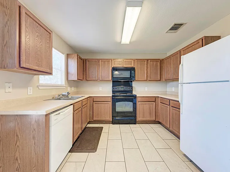 289 Drystone Trl — Photo 16