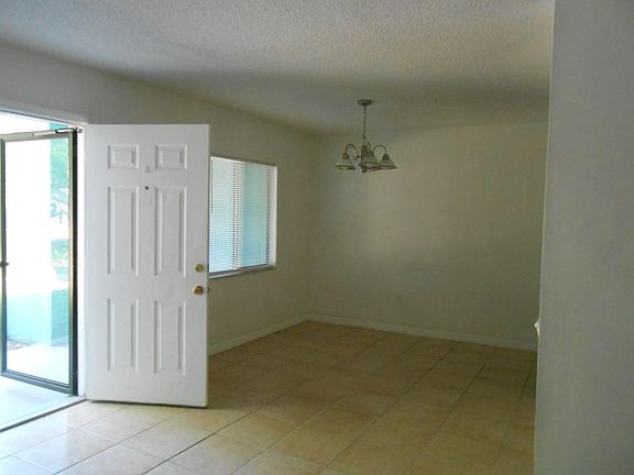 3rd image of 205 Washington Ave #205