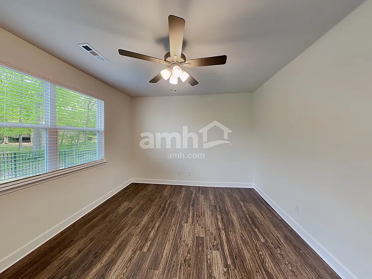 1033 Bluewater Point Dr — Photo 6