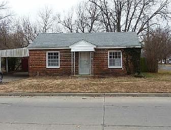 1st image of 318 N Elliott St