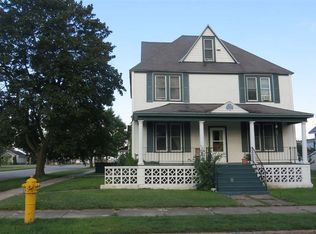 203 N 18th St, Escanaba, MI 49829