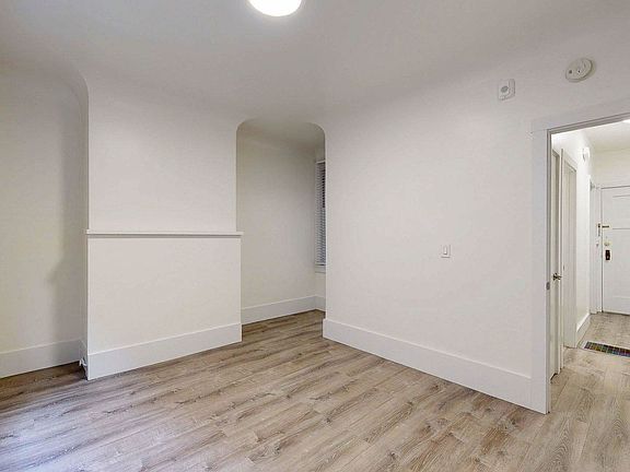 5th image of 1740 Sacramento St APT 4