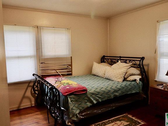 4th image of 1313 W 21st St