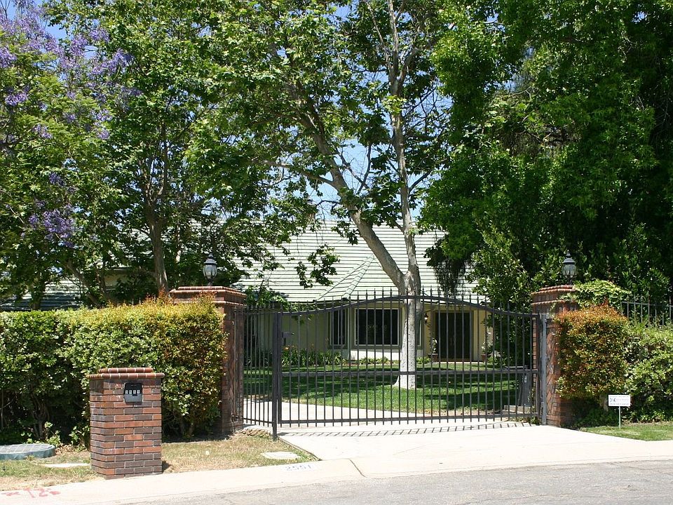 Private gated estate