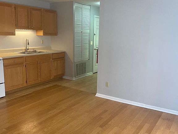 5th image of 6032 Etzel Ave #A