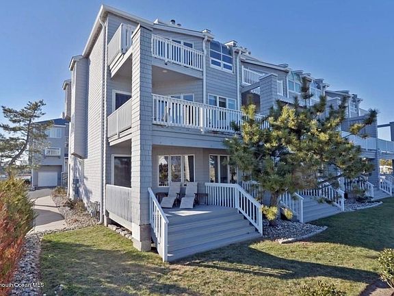 2nd image of 766 Ocean Ave APT 1