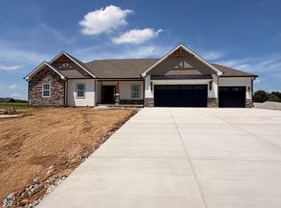 10 Pine Hills Ct, Crawfordsville, IN 47933