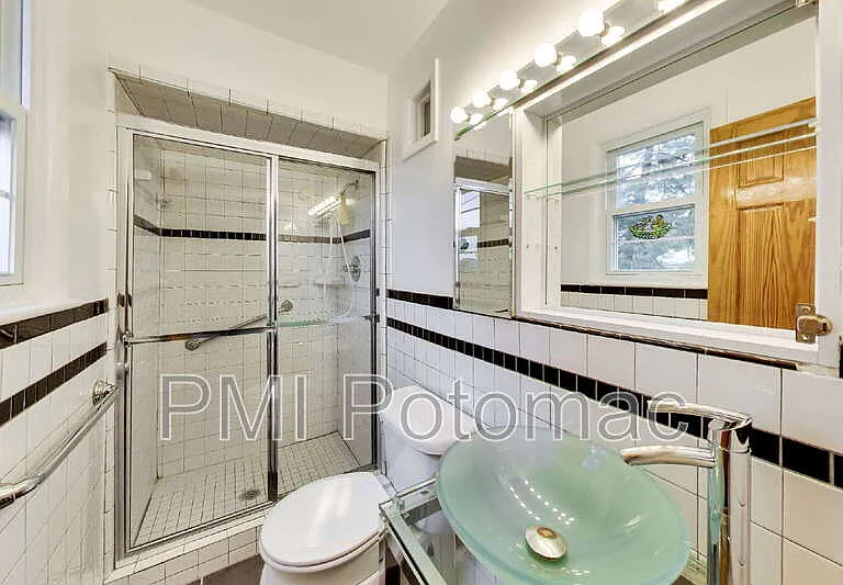 3510 Marlbrough Way — Photo 19
