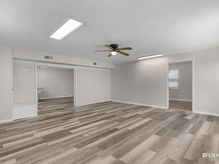 4916 Big Bend Dr — Photo 25