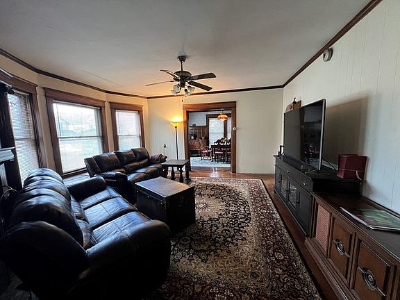 4th image of 418 11th St