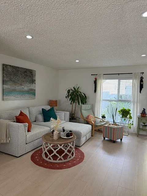 2 bed, 925 sqft, $3,095 — Photo 4