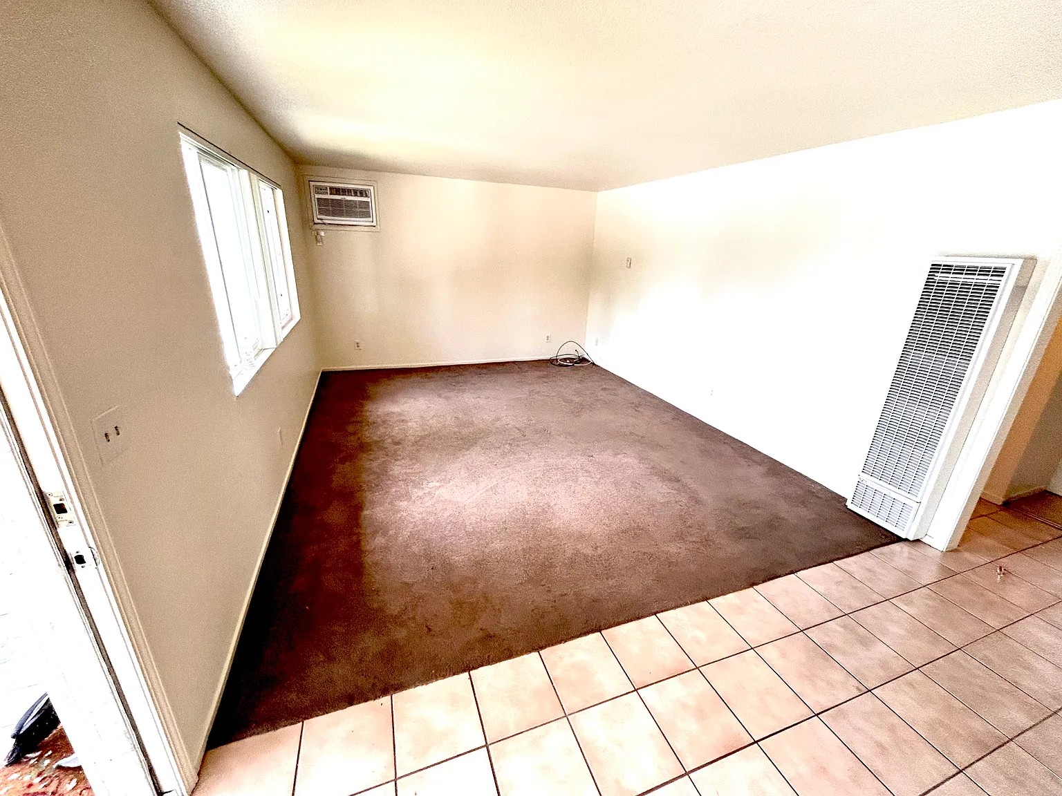2 bed, 900 sqft, $1,970 — Photo 4