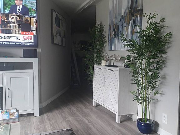3rd image of 414 Bollingwood Pl