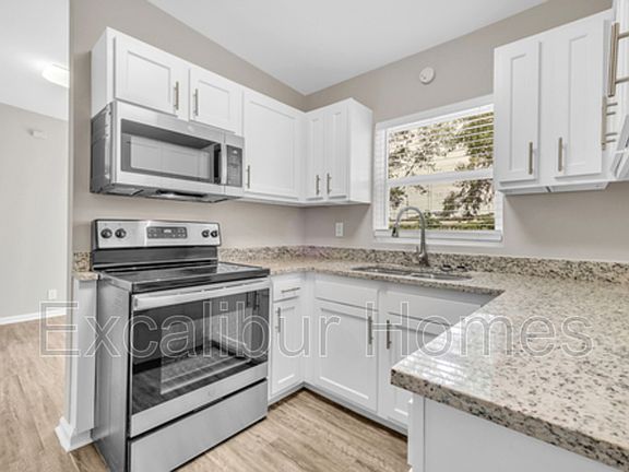 5th image of 5719 Perch Dr N