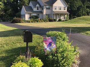 141 Turners Pond Dr, Lincoln University, PA 19352