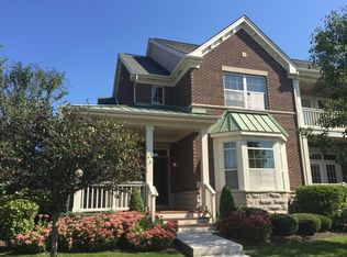 2225 Patriot Blvd #2225, Glenview, IL 60026