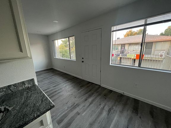 4th image of 8119 N 33rd Dr Unit 4