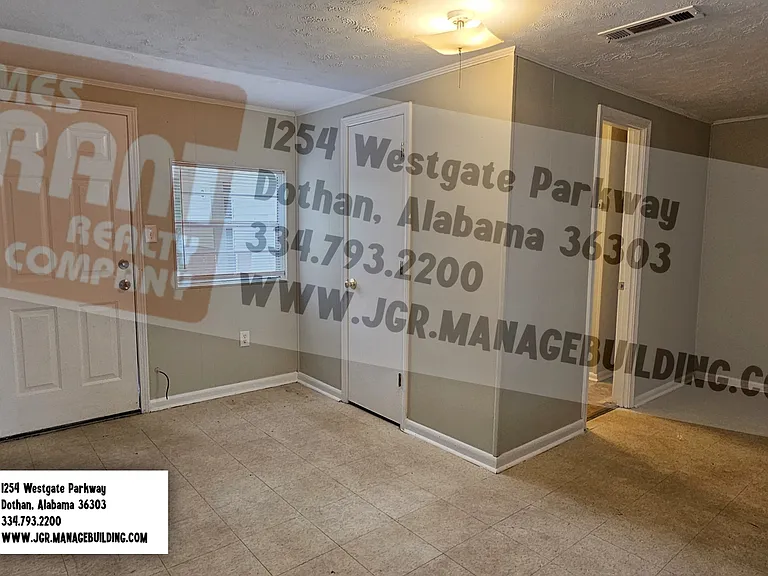 1107 E Lafayette St — Photo 22