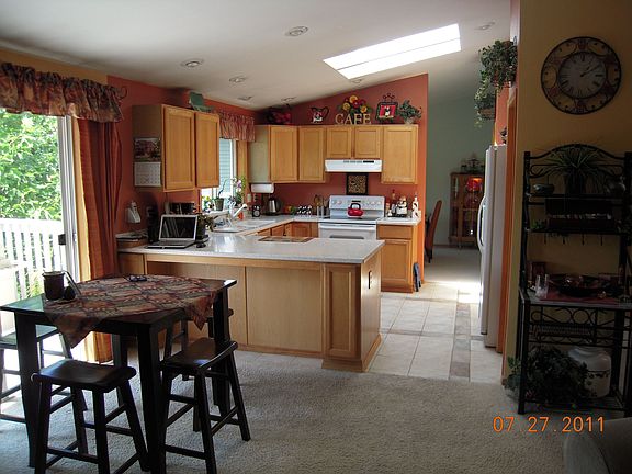 5th image of 7210 64th Street Ct W