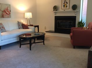 133 Hollister Way N, Glastonbury, CT 06033