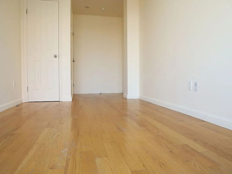 2nd image of 90-34 171st St #2C