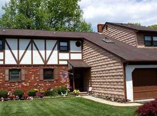 14 Exeter Ct, Sayreville, NJ 08872
