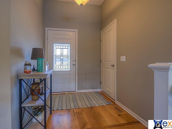 3rd image of 926 3rd Avenue Cir