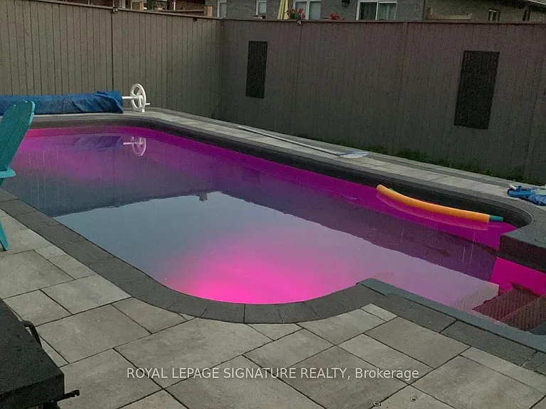 12 Hummingbird Dr — Photo 33